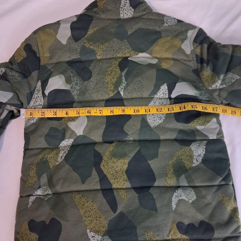 Tea‎ Collection Jacket Youth Size XL 12-14 Quilted Green Camouflage Fall Spring